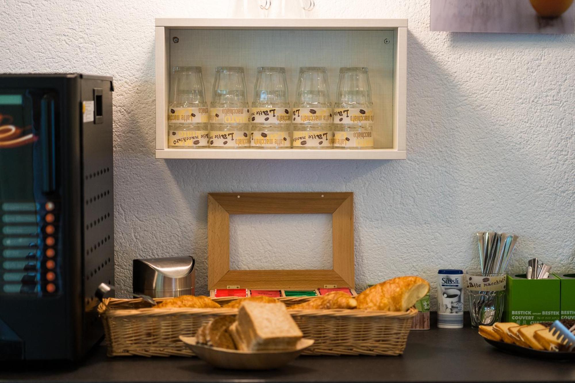 Bed & Breakfast Outlet Hotel Деттинген-на-Эрмсе Экстерьер фото